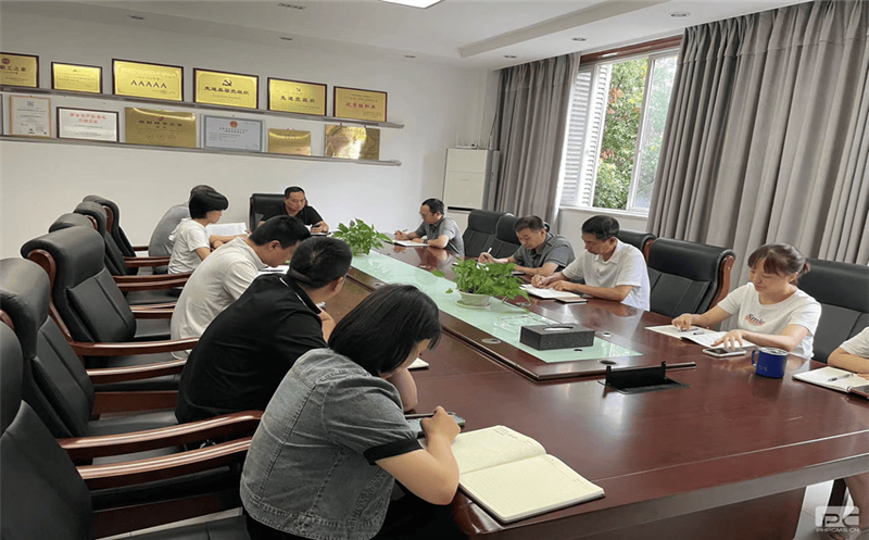 学习贯彻习近平新时代中国特色社会主义思想，扎实推动党风廉政建设